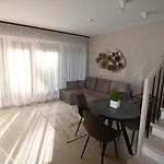 Nemirsetos Parko Apartamentai Διαμέρισμα *
